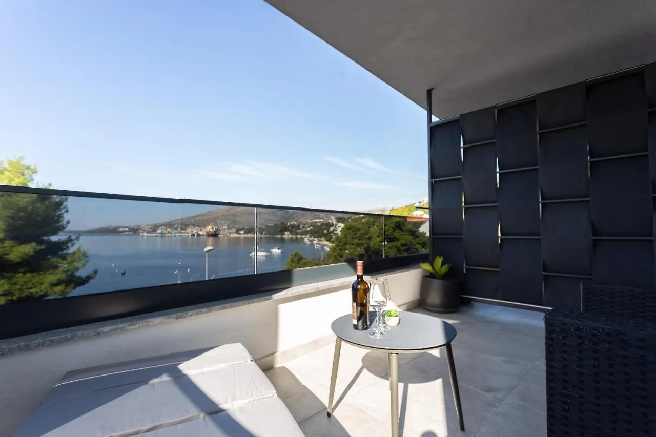 Villa Fortis B&B Trogir 4*,