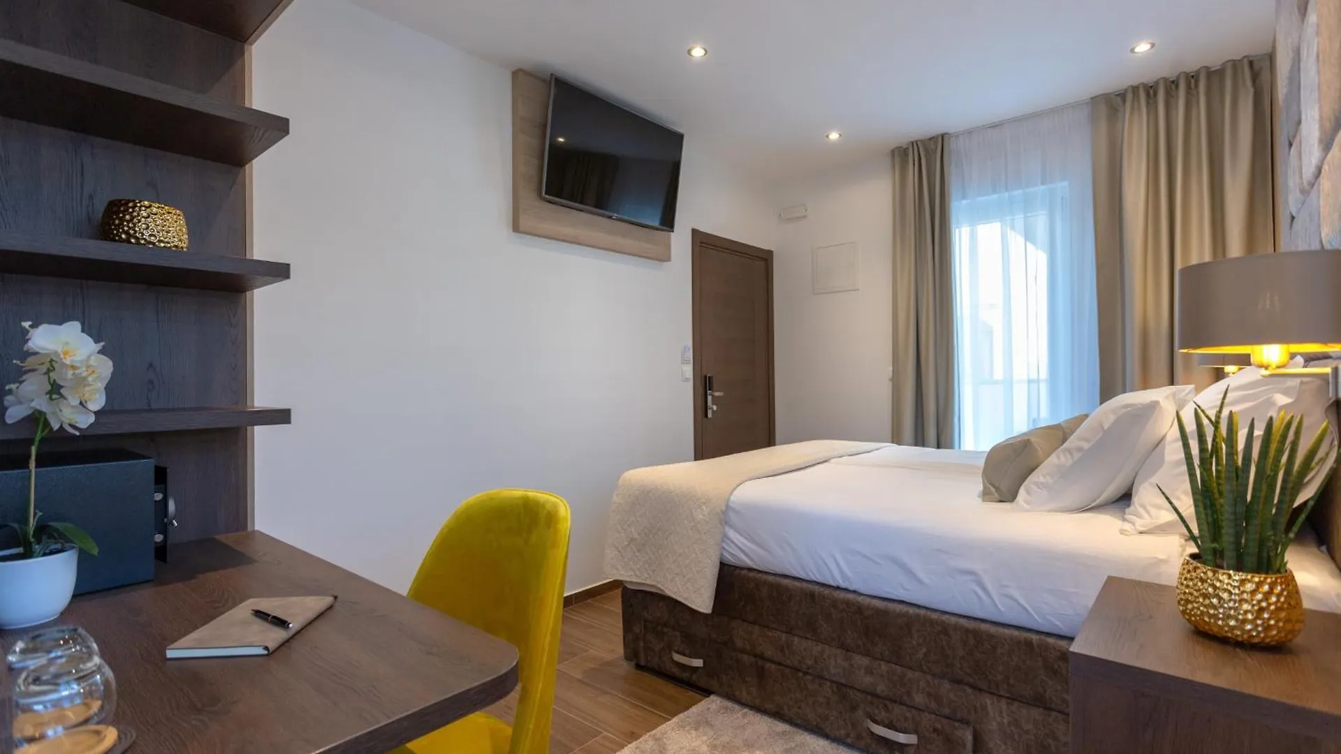 Villa Fortis B&B Trogir 4*,  Croatia