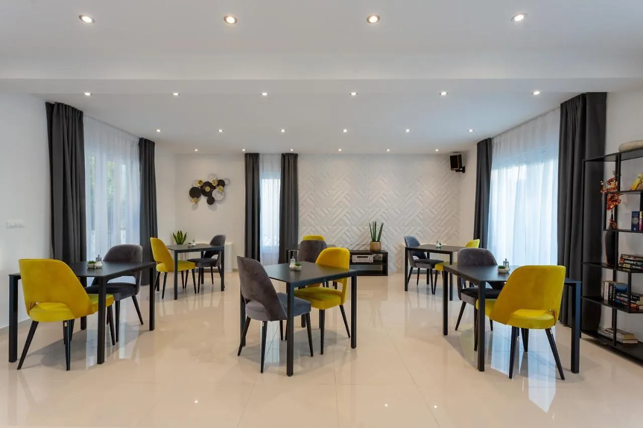 Villa Fortis B&B Trogir Couette-café